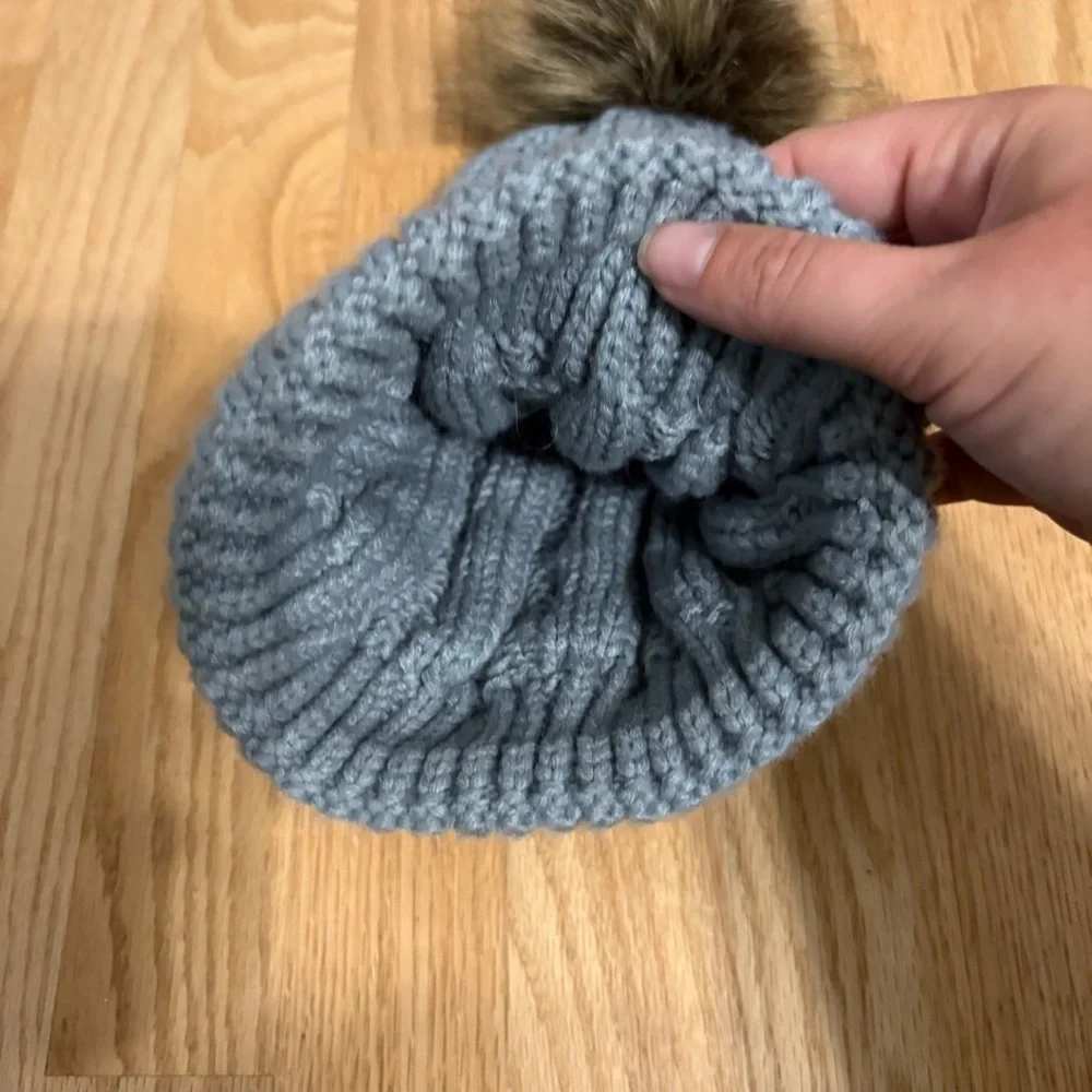 Cozy Gray Knit Pom-Pom Beanie for Kids Hat Rolled Edge Twist Faux Fur Top